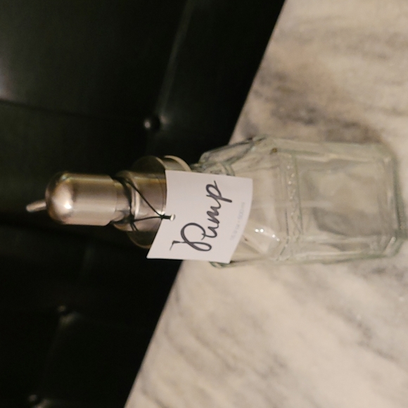 Soap Pump - Picture 4 of 7